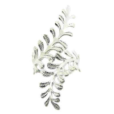 Kitten Mares Tail Fern Ring 