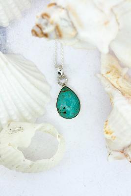 Turquoise 