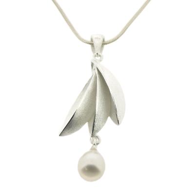 Silver Creation Seed Pod Pendant